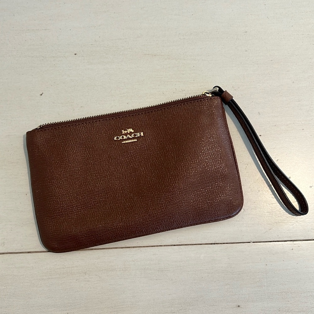 Coach clutch/ wallet